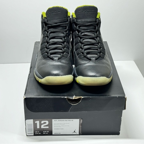 The Jordan 10 Retro Venom Green - Picture 4 of 13